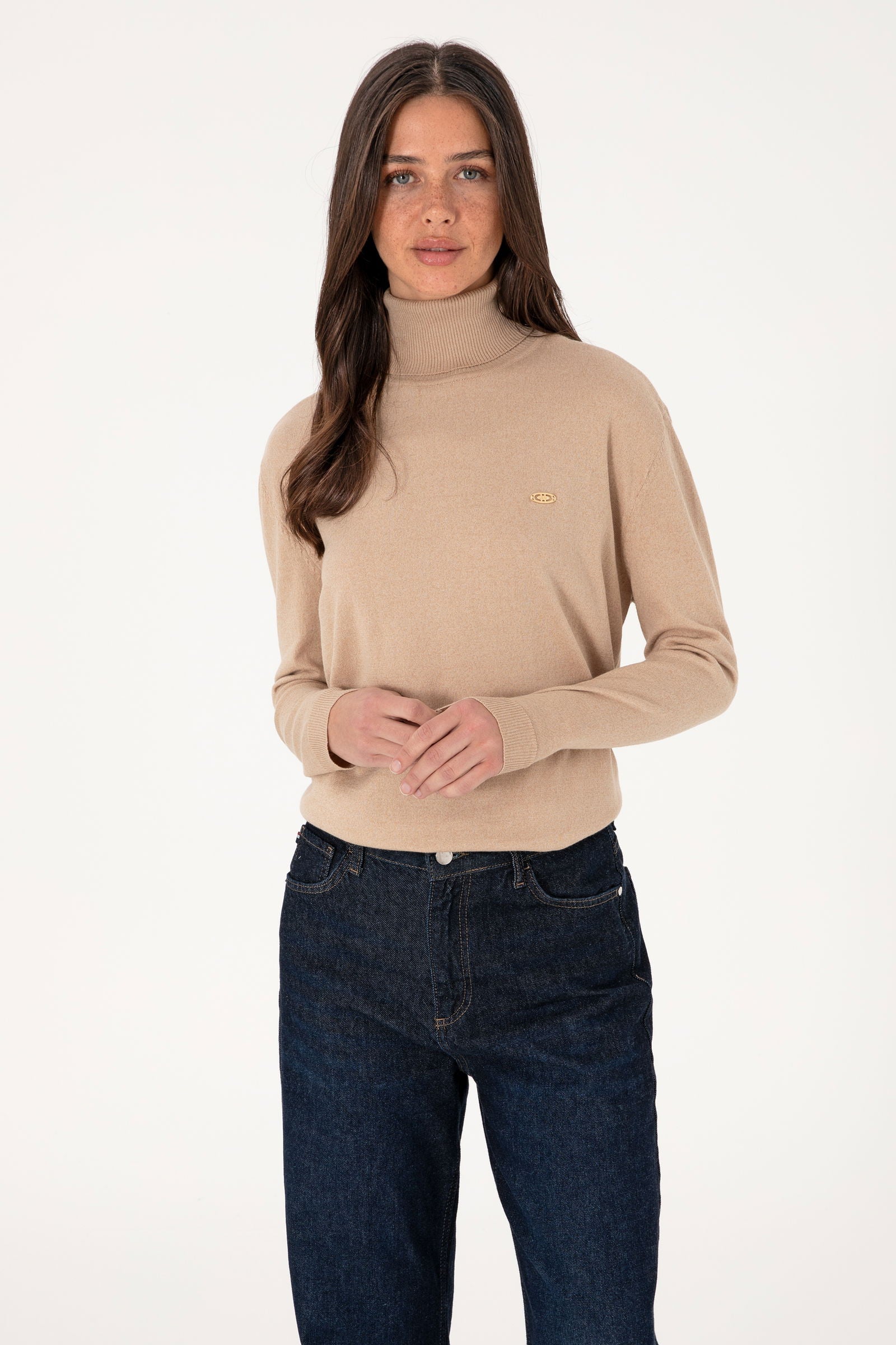 Golf klasik me logo metalike