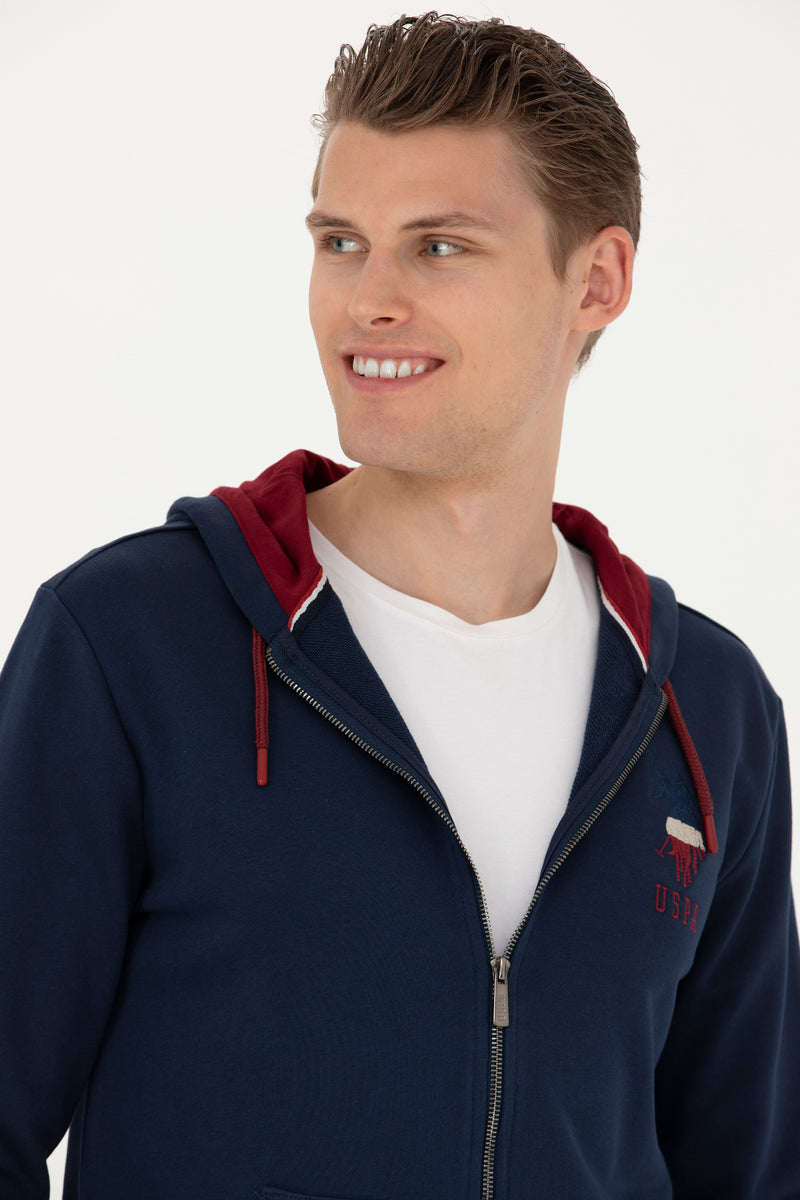 Hoodie me kapuç dhe zinxhir