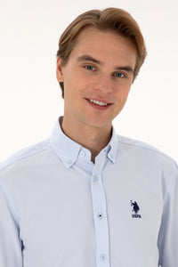 Këmishë klasike bazike