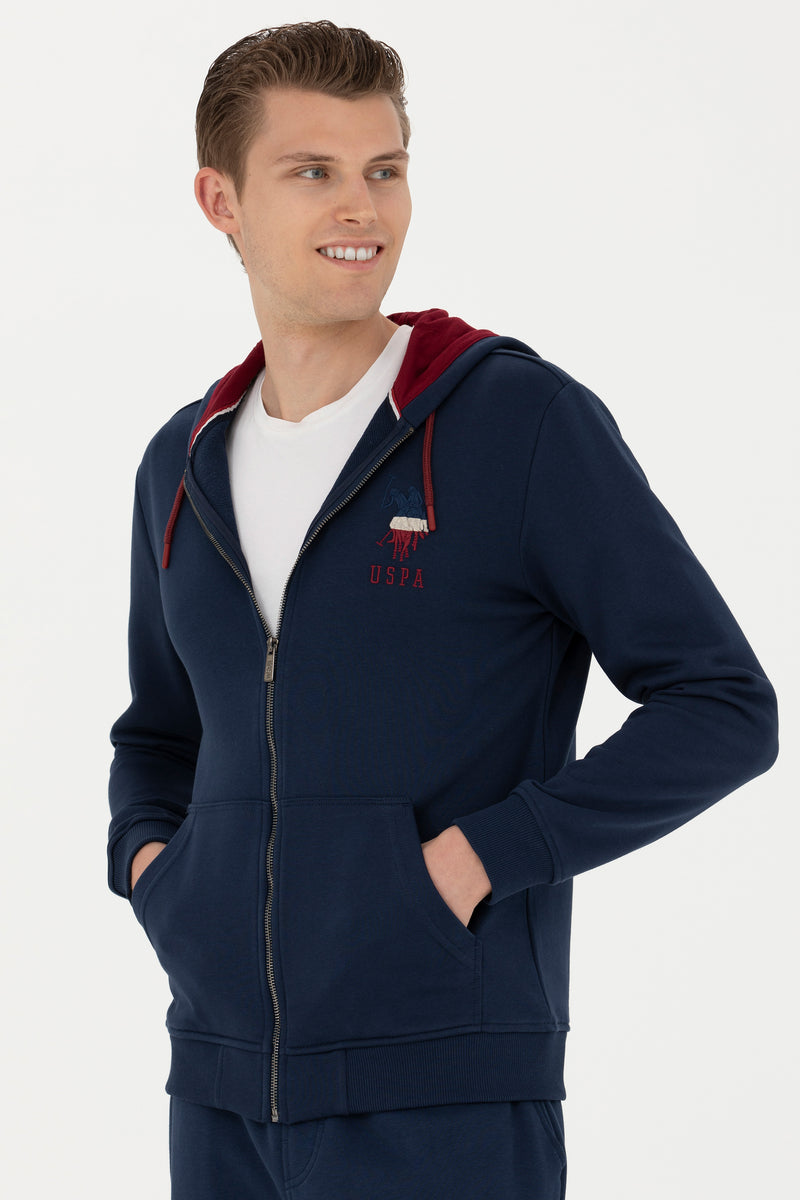 Hoodie me kapuç dhe zinxhir