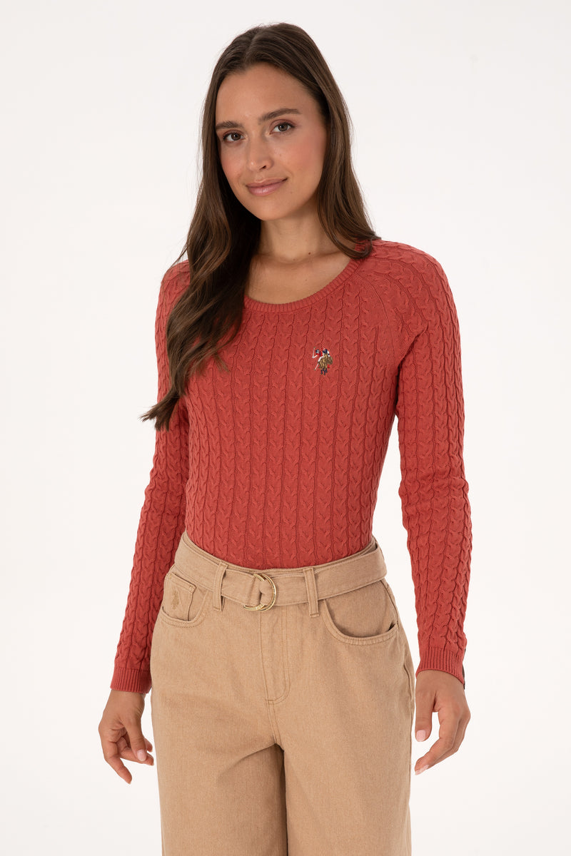 Triko klasike me thurje gërshete