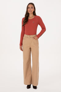 Triko klasike me thurje gërshete